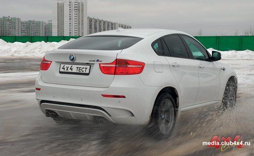 Гоночные кроссоверы BMW X5 M и X6 M