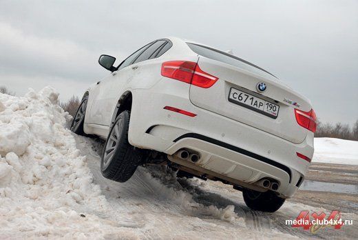 Гоночные кроссоверы BMW X5 M и X6 M