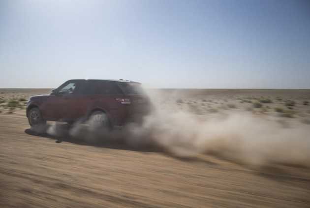 Range Rover Sport пересек пустыню за рекордное время