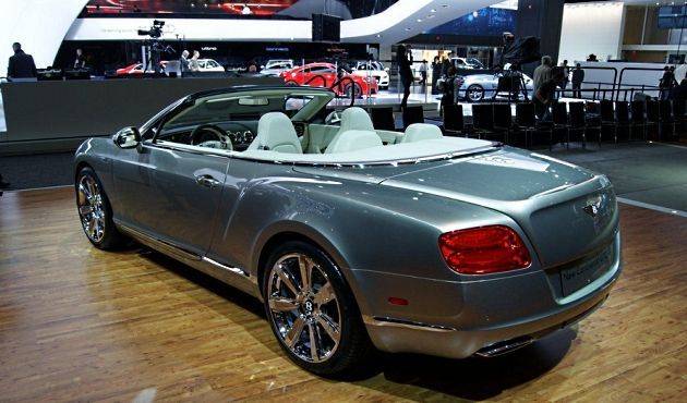 В Детройте дебютировал Bentley Continental GT Speed Convertible