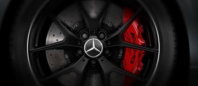 Mercedes-Benz показал тизер неназванной модели