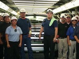 Американский завод Toyota собрал миллионную «Тундру»