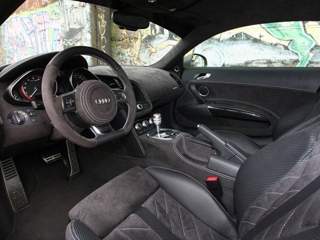 Audi R8 V10 получил уникальную «обувь» и прибавку в 125 л. с.