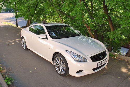 Тест-драйв Infiniti G37S: высокое напряжение