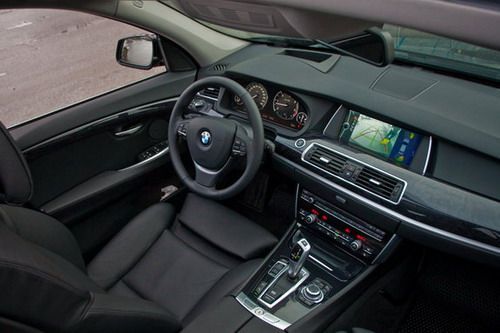 Играем с системой стабилизации за рулем BMW 5 ser GT