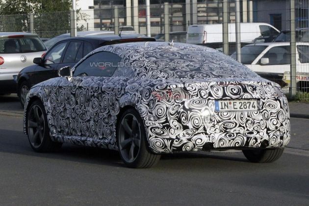 Новое купе Audi TT сфотографировали на тестах