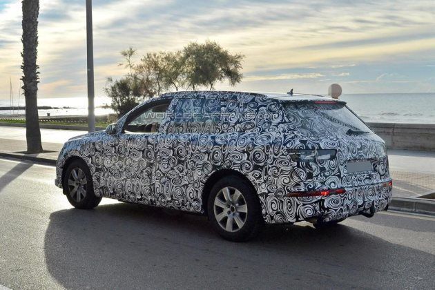 В Сети появились фотографии новой Audi Q7