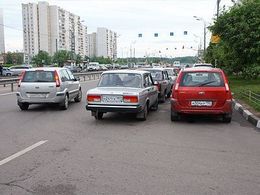 Московские новостройки оставили без парковки тысячи автомобилей