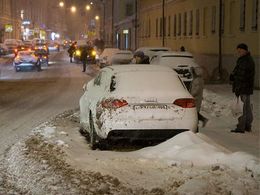 Снег с московских дорог уберут к субботе