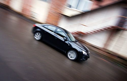 Журналисты сравнили Chevrolet Cruze и Kia Cerato