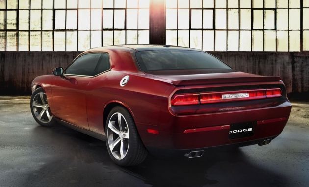 Dodge подготовил юбилейные Charger и Challenger