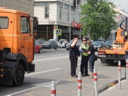 Эвакуацию грузовиков в Москве оценили в 30 тысяч рублей