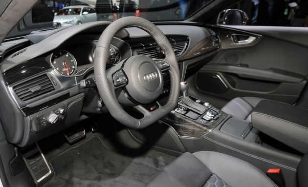 Audi представил 560-сильный хэтчбек RS7
