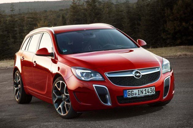 Opel обновил Insignia OPC Sports Tourer