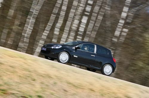 Тест-драйв Renault Clio RS: Rазумный Sпорт