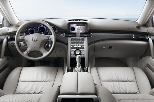 Тест-драйв Honda Legend: демонстрация силы