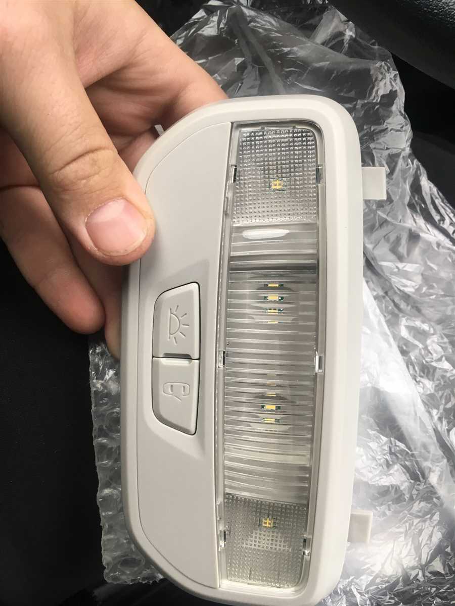 Установка заднего плафона на Lada Vesta — подробная инструкция с фото